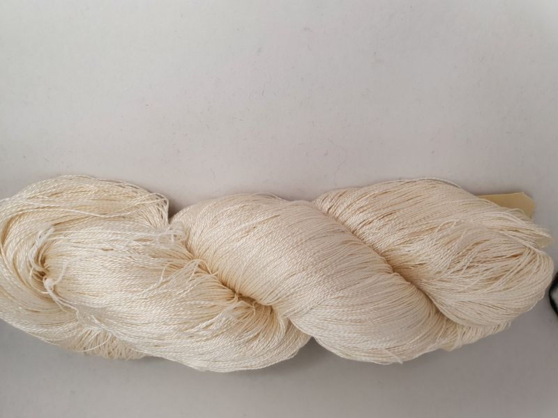 Spun silk 20/2 Ecru, UTGÅTT FRA LEVERANDØR