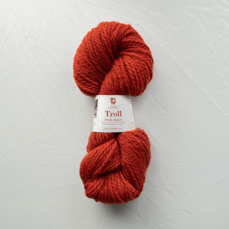 Troll melert, rustrød